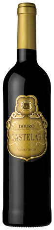 De cor rubi, aroma a frutos vermelhos maduros onde sobressai notas de cereja preta. No sabor além dos frutos vermelhos sente-se um vinho encorpado, equilibrado e persistente É um vinho que vai ganhar com o estágio em garrafa. 